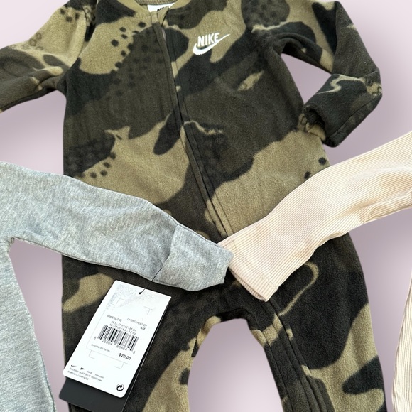 Nike Baby Set Of Three Footies - Gray, Camouflage, and Cream Size 6 Months - Picture 11 of 14